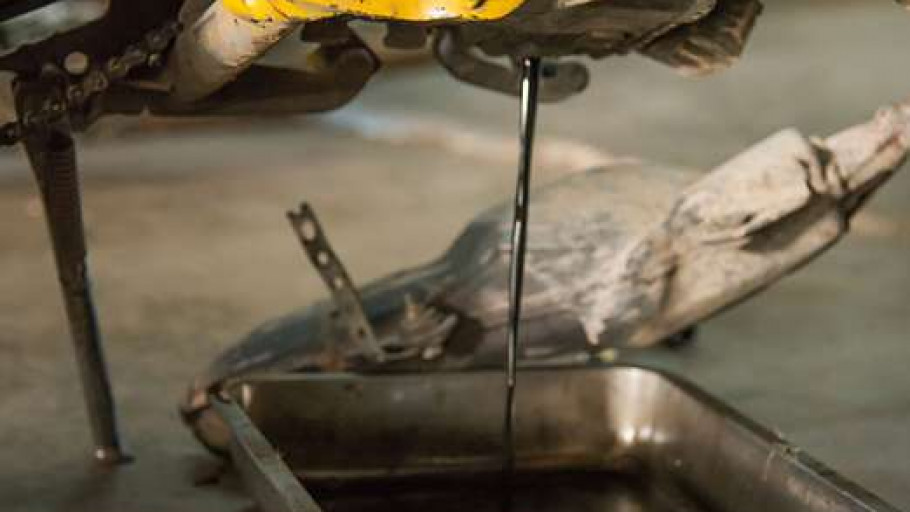 Pentingnya Ganti Oli Motor Secara Berkala, Bisa Dapat Untung

