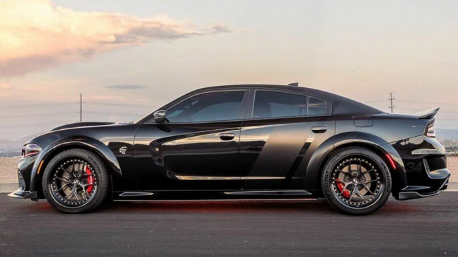 Modifikasi Dodge Charger SRT Hellcat