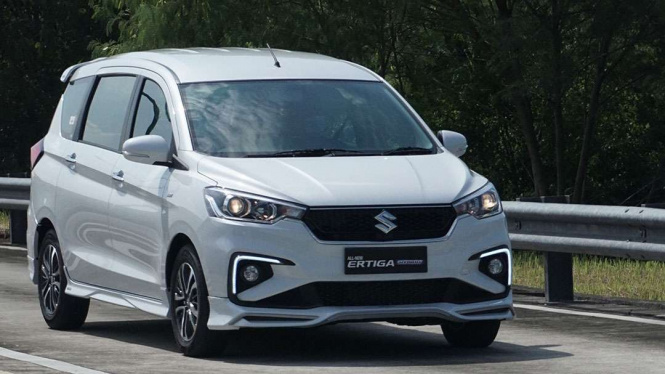 Suzuki Ertiga Hybrid Sport