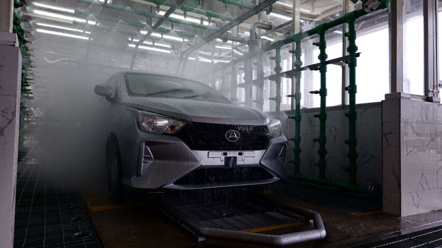 Demo Berkepanjangan Bakal Bikin Industri Otomotif Kian Terjepit
