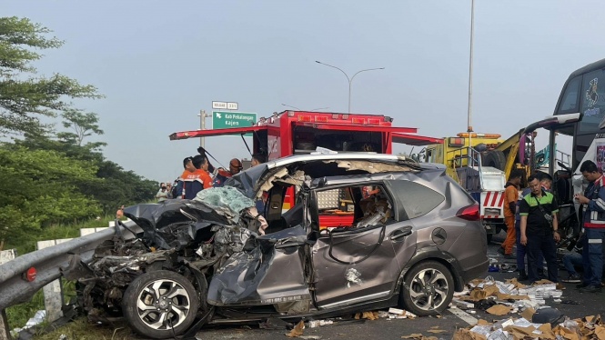 Bonek Bus and BR-V Crash: Understanding Wrong-Way Driving Rules on Toll Roads