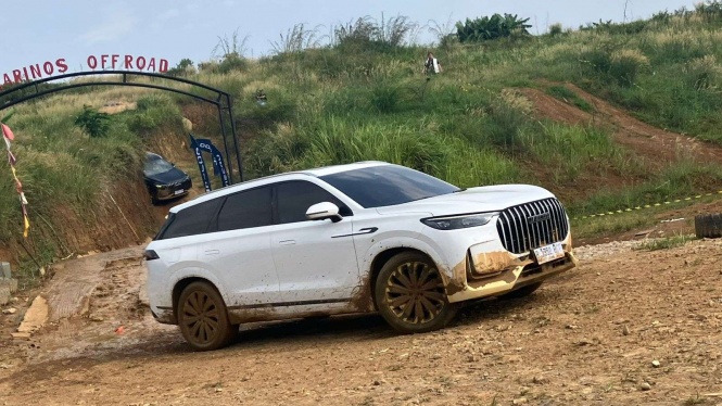 First Impression Jaecoo J8, A Beautiful Car That Can Go Off-road