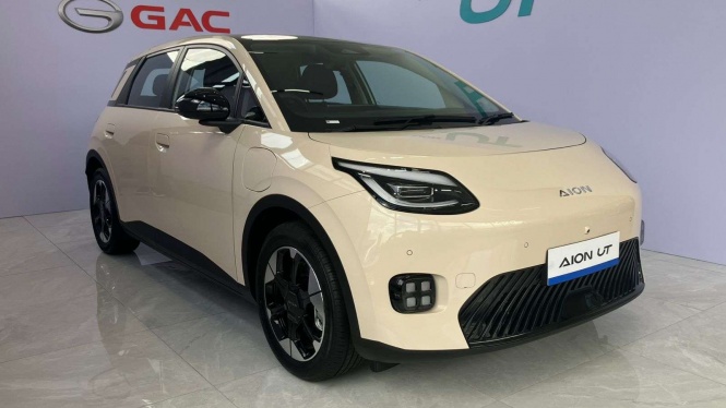 Ulas Spesifikasi Aion UT, Rival Baru BYD Dolphin di Indonesia