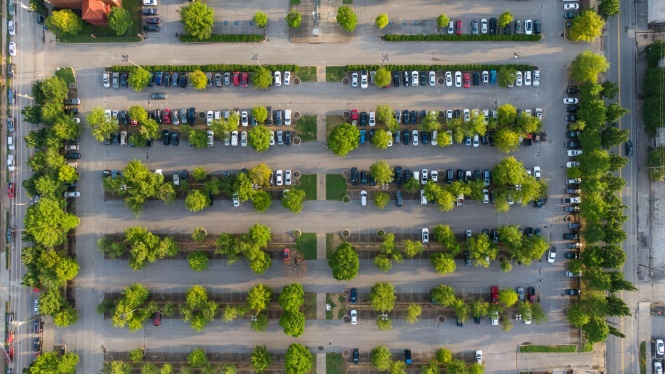 6 Kesalahan Memilih Tempat Parkir yang Bikin Kantong Jebol