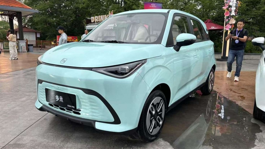 Kisaran Harga Jetour X20e, Siap Tantang Air ev di GIIAS 2025