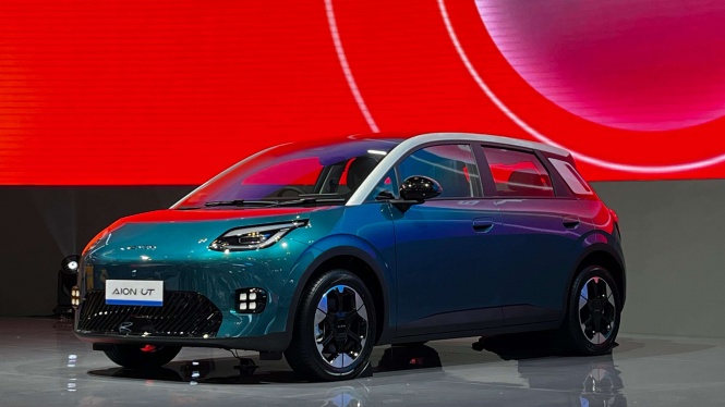 Aion UT Resmi Dijual di GIIAS 2025, Siap Ancam BYD Dolphin