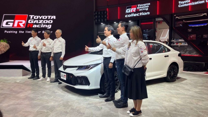 Toyota Corolla Altis HEV GR Sport