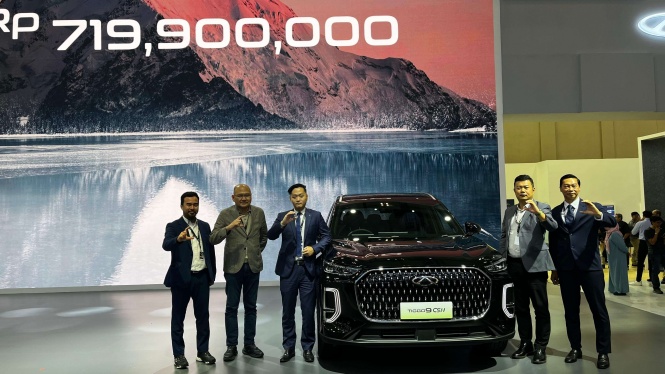 Chery Tiggo 9 CSH Resmi Diniagakan di GIIAS, Harga Rp 700 Jutaan