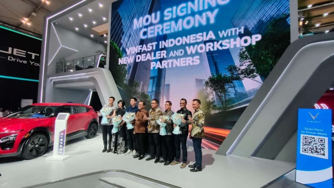 VinFast Lakukan MoU di GIIAS 2025 untuk Memperluas Jaringan Diler