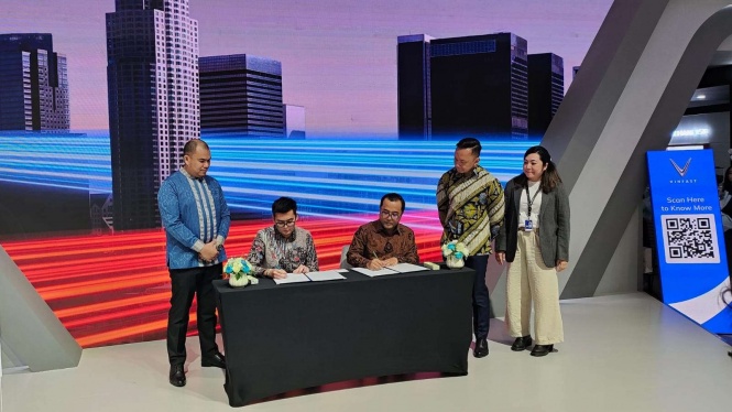 VinFast Lakukan MoU di GIIAS 2025 untuk Memperluas Jaringan Diler