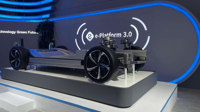 Keseruan Booth BYD di GIIAS 2025, Ada VR Vision sampai Atto 1
