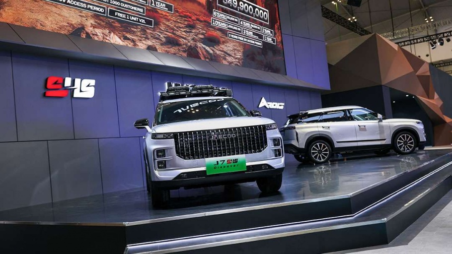  Hadir di GIIAS 2025, JAECOO J7 resmi debut di Indonesia