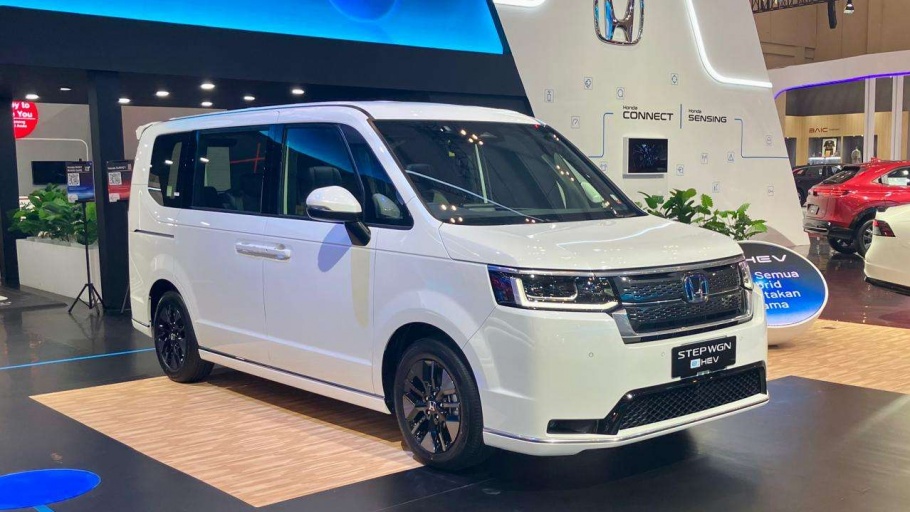 Honda Step Wgn e:HEV
