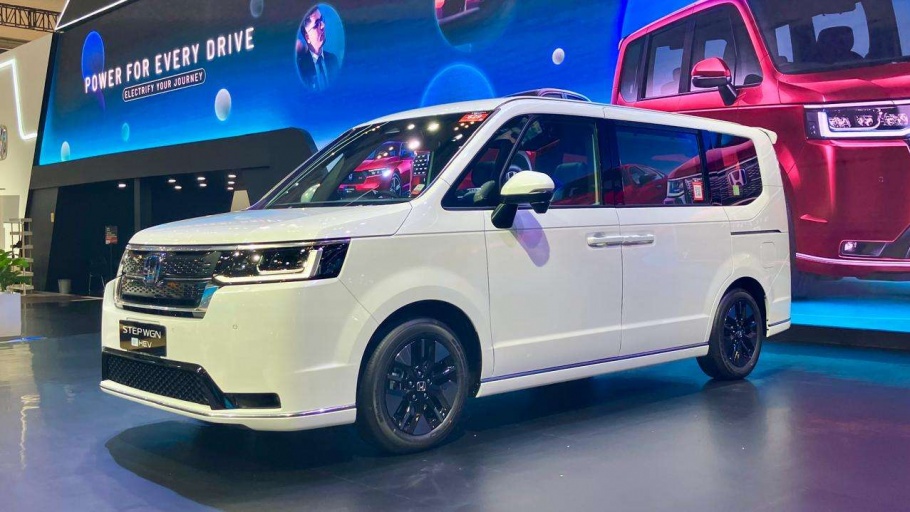 Honda Step Wgn e:HEV