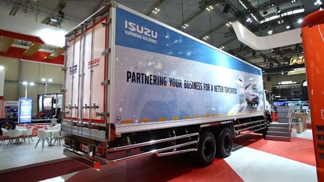 Isuzu GIGA FVM