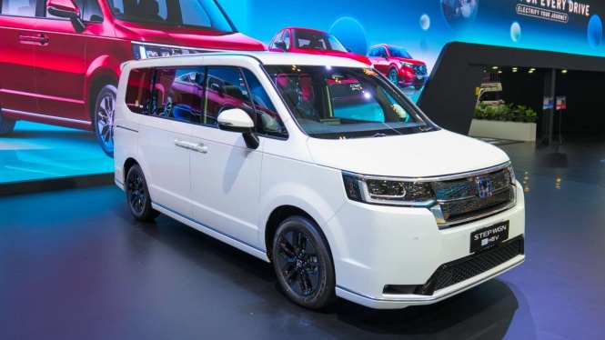 Honda Step Wgn e:HEV