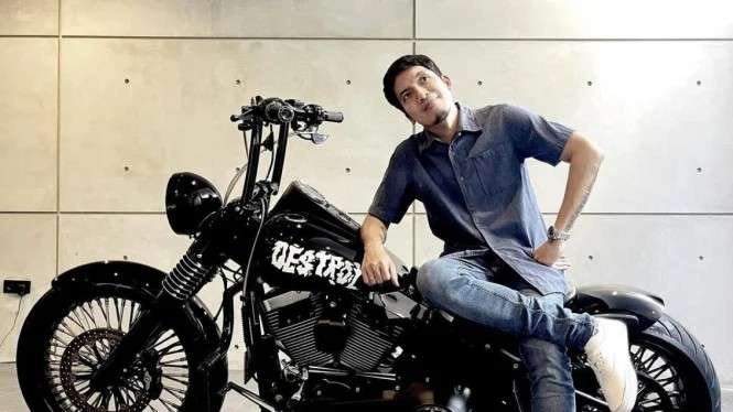 Koleksi Motor dan Mobil Desta, Ada Estilo sampai Harley-Davidson