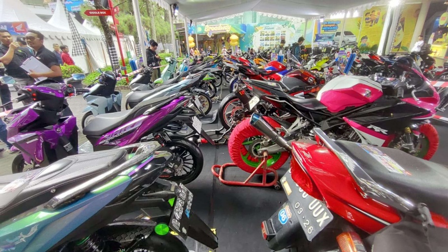 Ratusan Motor Keren Ramaikan Honda Modif Contest 2025 Bandung
