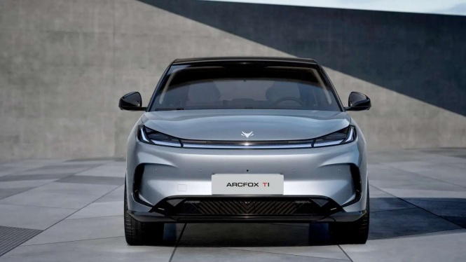 BAIC Arcfox T1