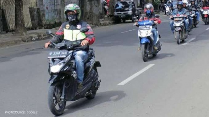 Bahaya Benang Layangan Bagi Pemotor, Bisa Bikin Luka