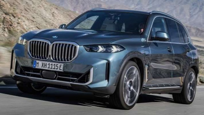 Isi Garasi Bupati Pati yang Dituntut Turun Warganya, Ada BMW X5