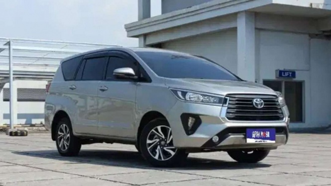 Toyota Kijang Innova bekas