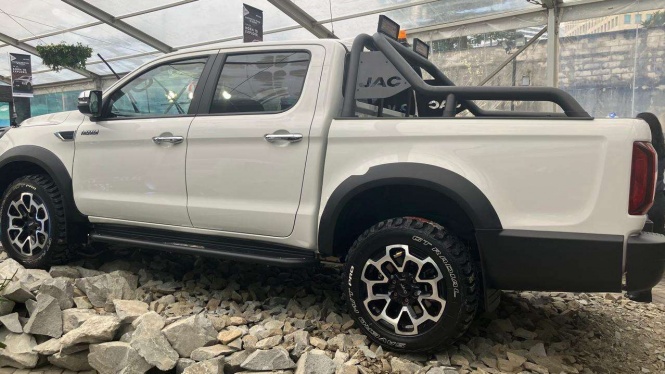 Spesifikasi JAC Trekker T9 EV