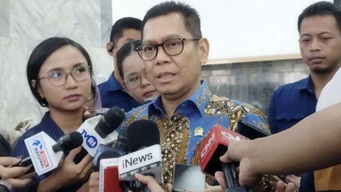 Besaran Gaji Anggota DPR di Indonesia Bisa Beli Dua Vespa Matic