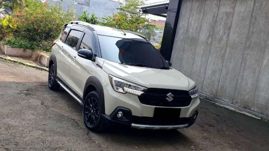 Suzuki XL7 Hybrid