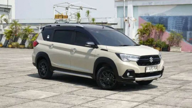 Suzuki XL7 Hybrid