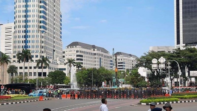 Jalan Menuju Gedung DPR RI dan Medan Merdeka Ditutup Imbas Demo