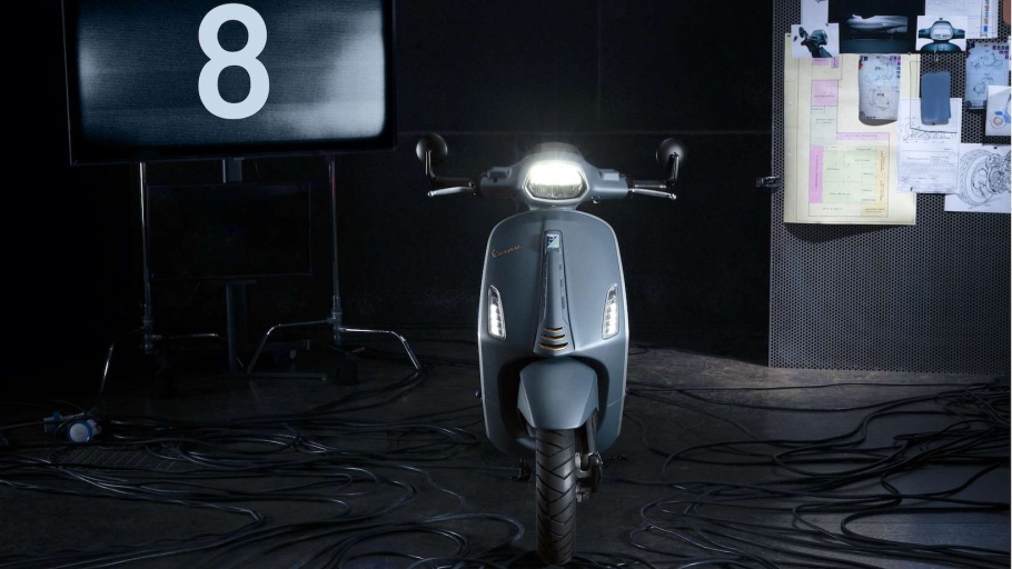 Vespa Officina 8 Resmi Mengaspal, Pakai Basis Sprint dan GTV