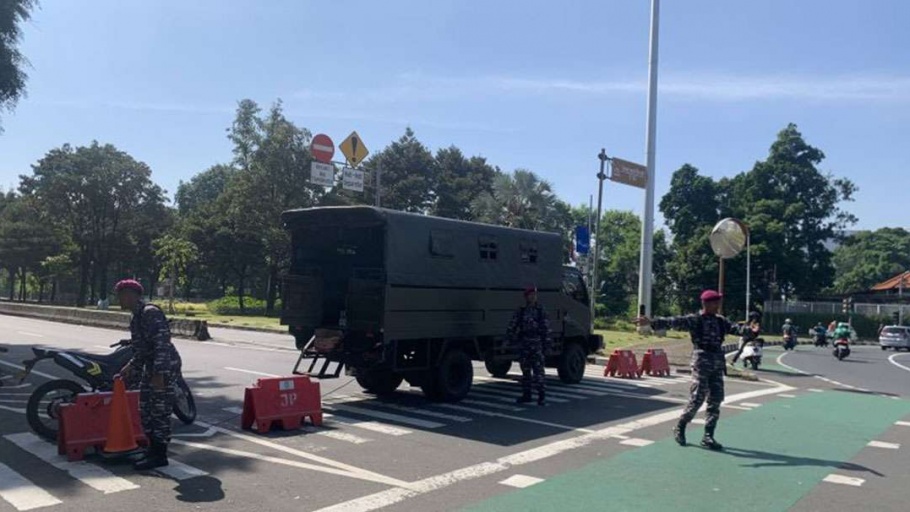 Jalan menuju Mako Brimob ditutup