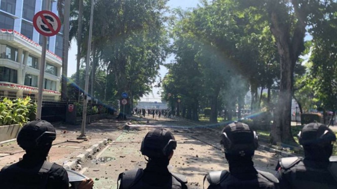 Jalan menuju Mako Brimob ditutup
