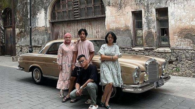 Isi Garasi Uya Kuya yang Rumahnya Dijarah Demonstran