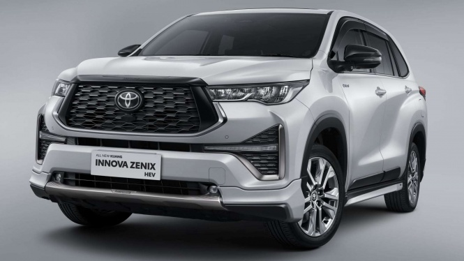 Penyegaran Toyota Kijang Innova Zenix