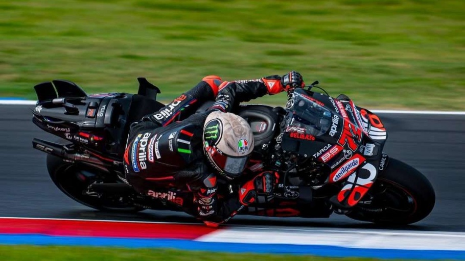 Bos Aprilia Berharap Besar Bezzecchi Bisa Kalahkan Marc Marquez