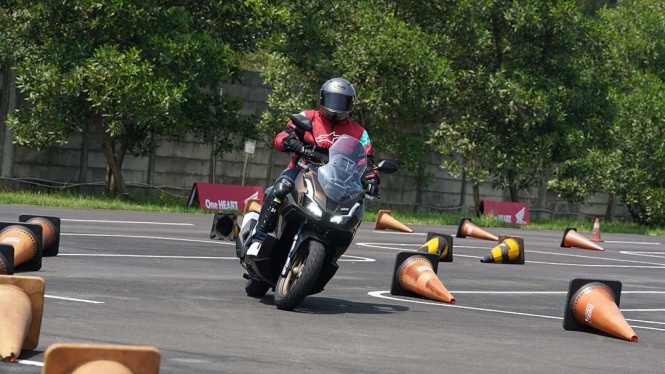 Honda ADV 160