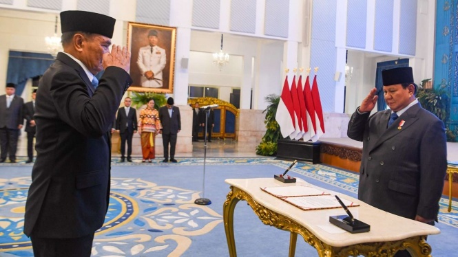 Isi Garasi Djamari Chaniago, Menko Polkam yang Dilantik Prabowo
