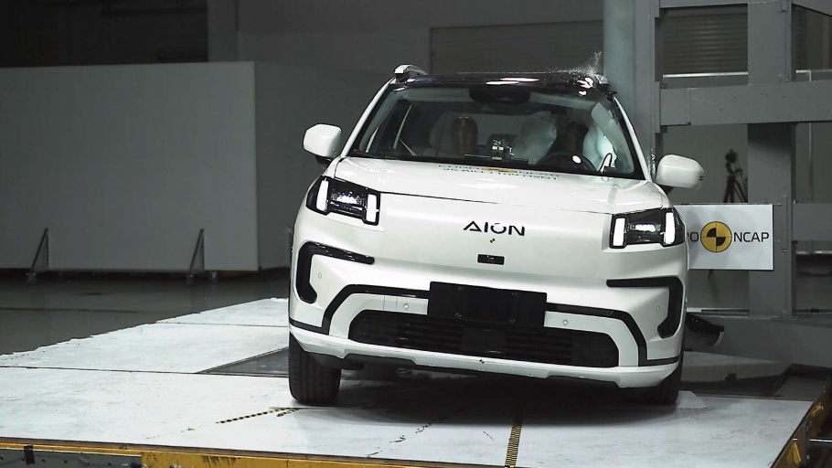 Tes Tabrak Aion V Setir Kiri, Bintang Lima dari Euro NCAP
