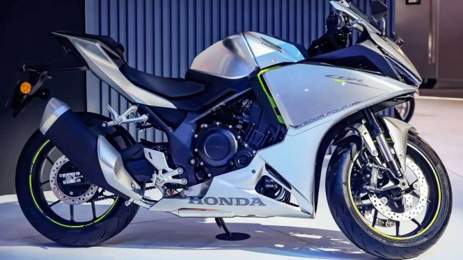 Honda Pamerkan Dua Moge Baru, Usung Mesin 500 Cc