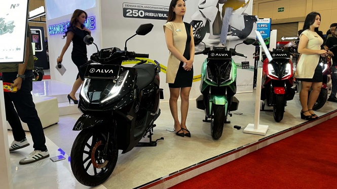 Alva Tawarkan Subsidi Motor Listrik Mandiri di IMOS 2025