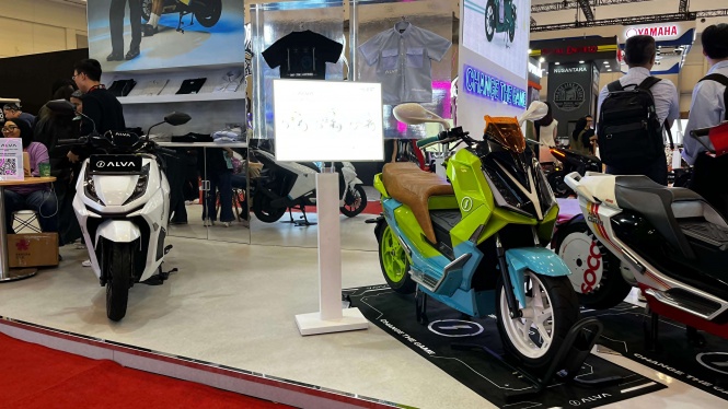 Alva Tawarkan Subsidi Motor Listrik Mandiri di IMOS 2025