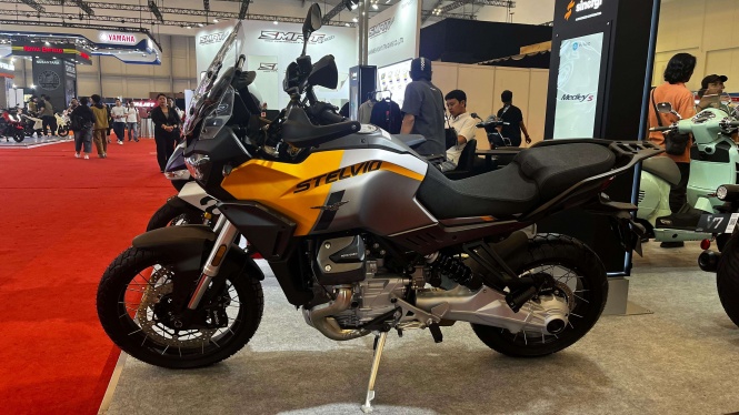 Moto Guzzi Stelvio dan Aprilia RS 660 Diskon Rp 100 Juta di IMOS