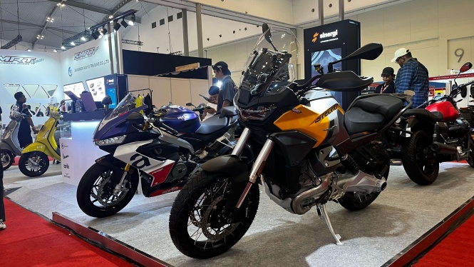 Moto Guzzi Stelvio dan Aprilia RS 660 Diskon Rp 100 Juta di IMOS