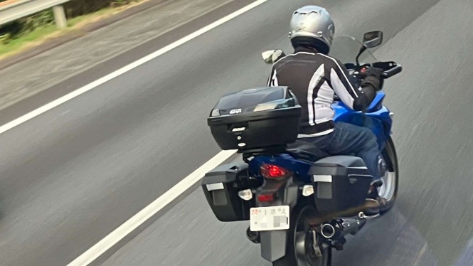 Pemandangan Unik di Jepang, Motor Bebas Lalu Lalang di Jalan Tol