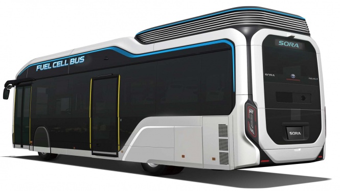 Isuzu dan Toyota Jalin Kerja Sama, Produksi Bus Hidrogen di 2026