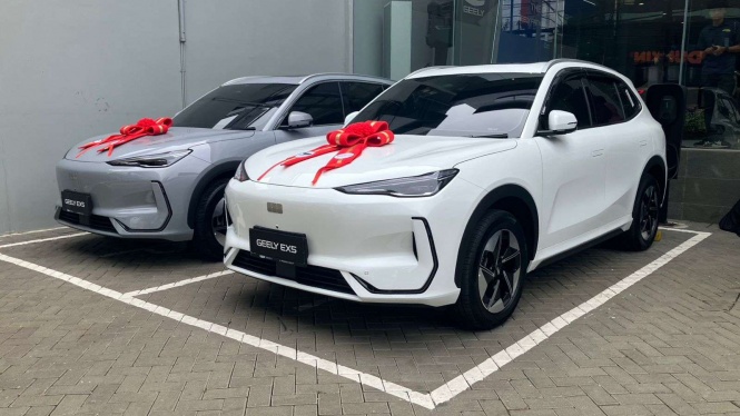 Diler Geely Fatmawati