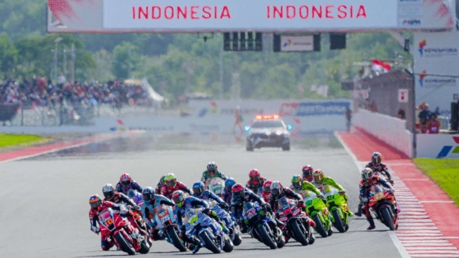 Pengunjung MotoGP Mandalika 2025