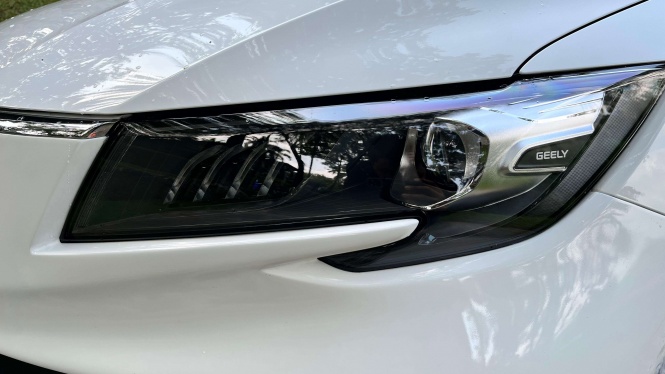 Nama Geely Melekat di Mobil Listrik Aletra L8, Begini Alasannya
